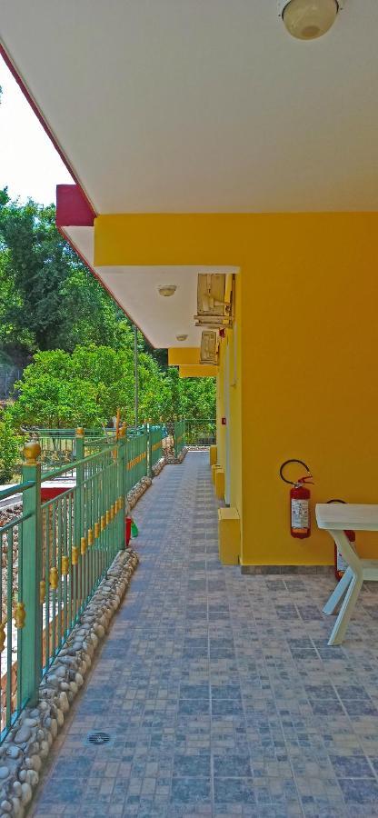 Villa Perkemes Apartments Parga Exterior foto